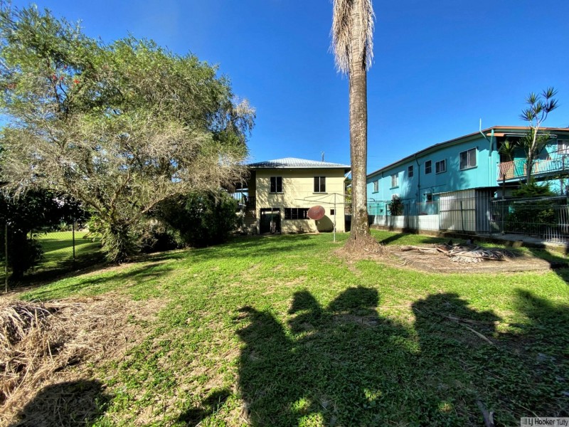 16 Thurles Street, Tully QLD 4854