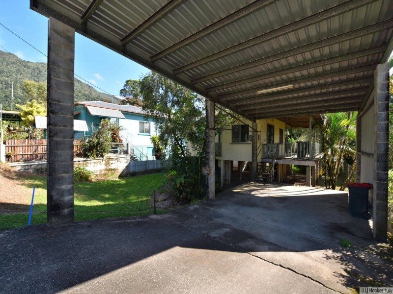 16 Thurles Street, Tully QLD 4854