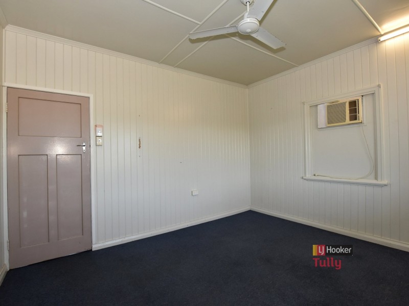 Unit 1-2/9 Vipiana Drive, Tully Heads QLD 4854