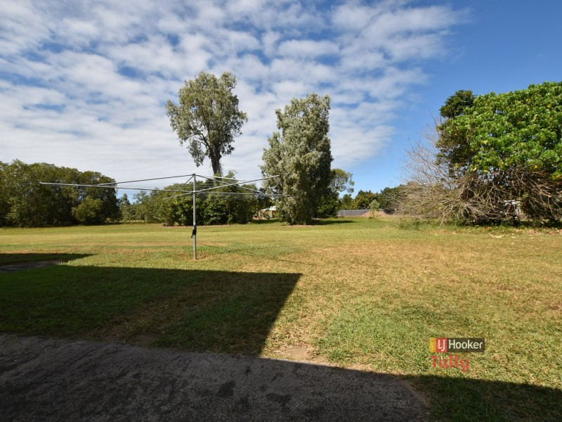 Unit 1-2/9 Vipiana Drive, Tully Heads QLD 4854