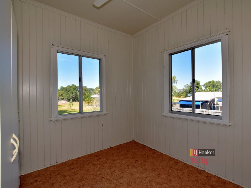 Unit 1-2/9 Vipiana Drive, Tully Heads QLD 4854