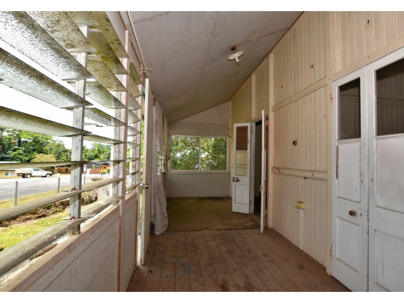 30 McQuillen Street, Tully QLD 4854