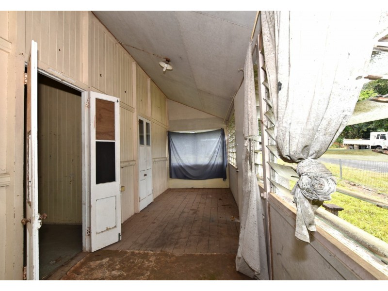 30 McQuillen Street, Tully QLD 4854