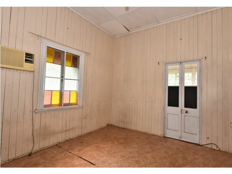 30 McQuillen Street, Tully QLD 4854