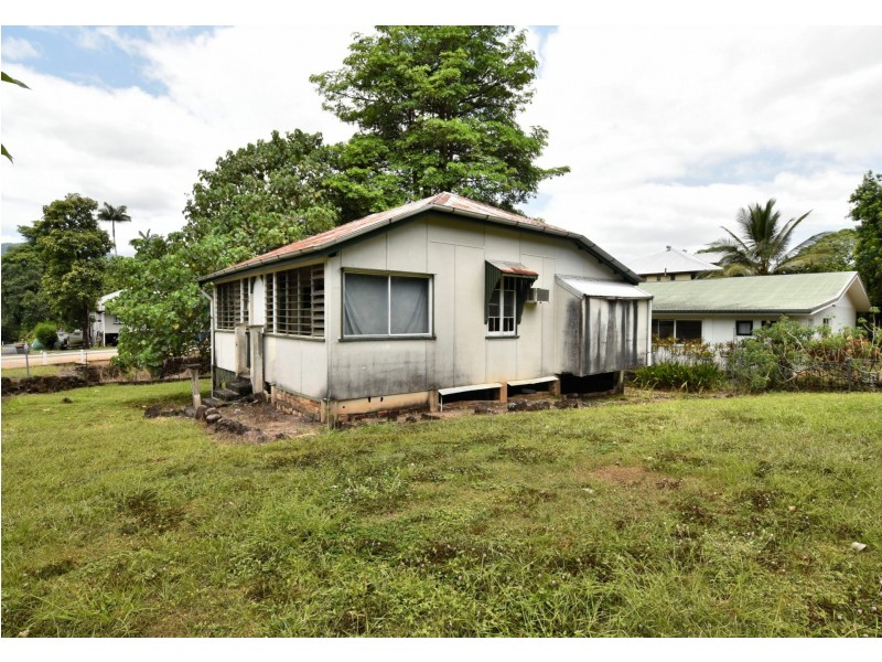 30 McQuillen Street, Tully QLD 4854