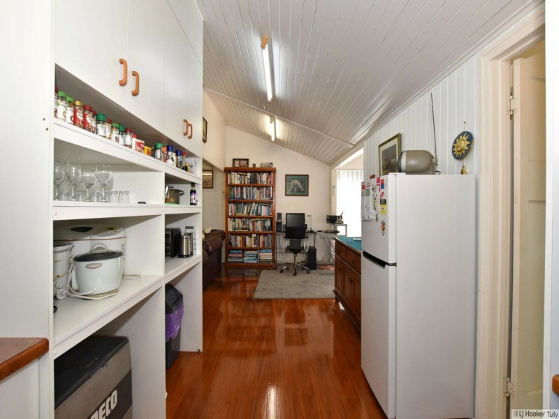 26 Thurles Street, Tully QLD 4854