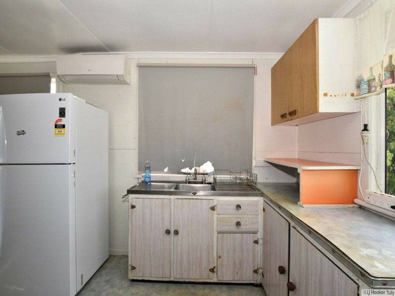 9 Webb Street, Tully QLD 4854