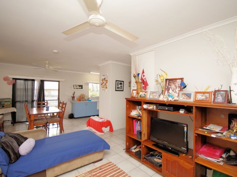 Unit 1/145 Bryant Street, Tully QLD 4854