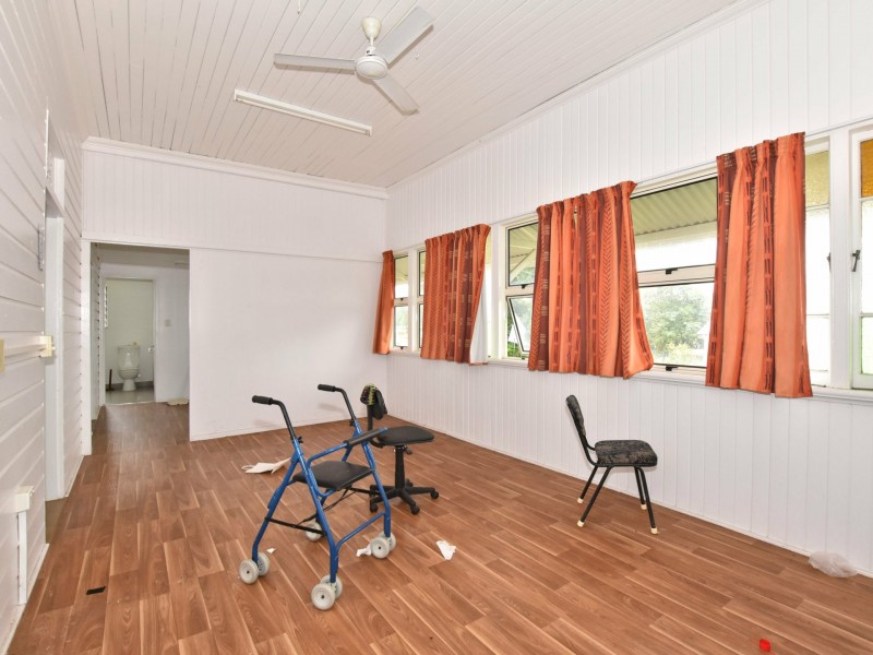 14 Mars Street, Tully QLD 4854