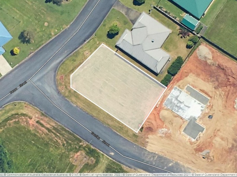 20 Pease Street, Tully QLD 4854