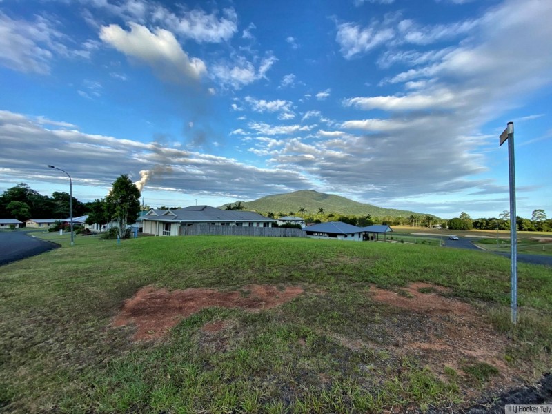 20 Pease Street, Tully QLD 4854