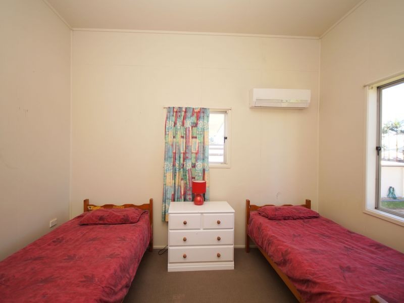 37 Bryant Street, Tully QLD 4854