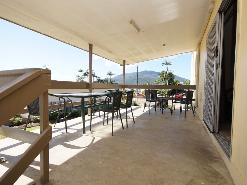 37 Bryant Street, Tully QLD 4854