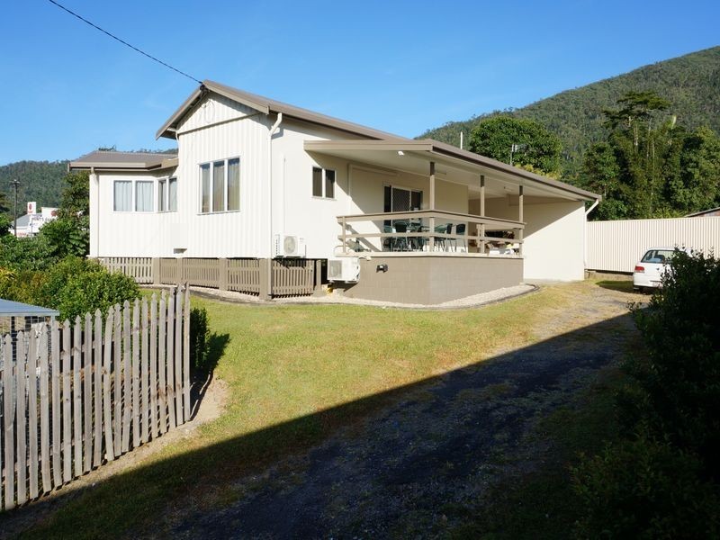 37 Bryant Street, Tully QLD 4854