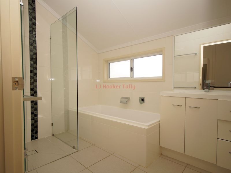 19 Black Street, Tully QLD 4854