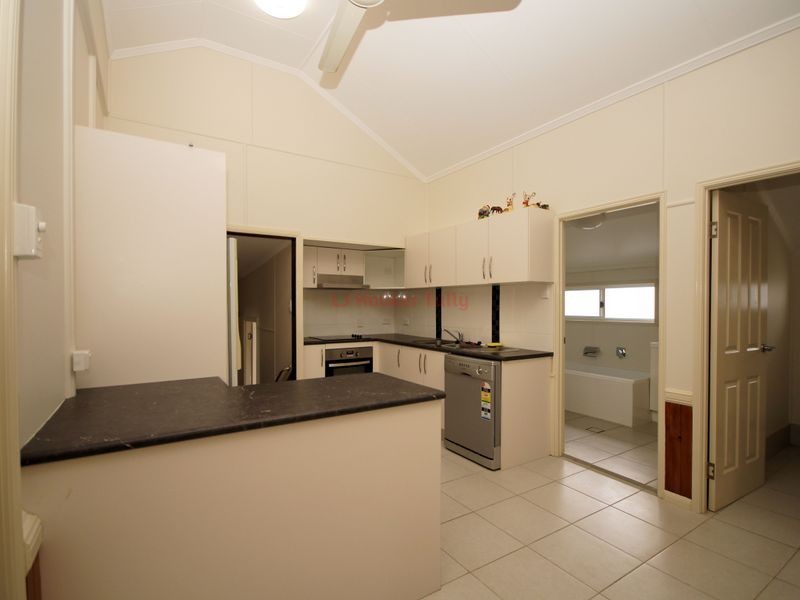 19 Black Street, Tully QLD 4854