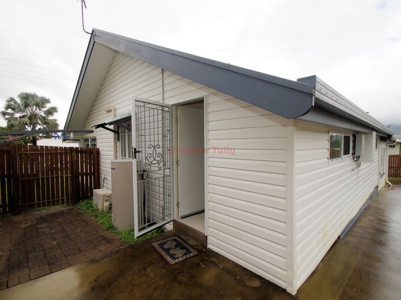 19 Black Street, Tully QLD 4854