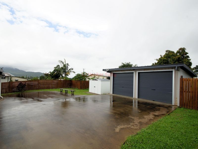 19 Black Street, Tully QLD 4854