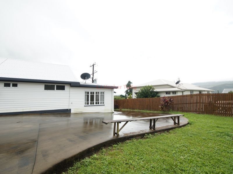 19 Black Street, Tully QLD 4854