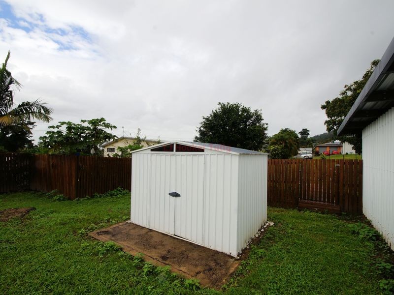 19 Black Street, Tully QLD 4854