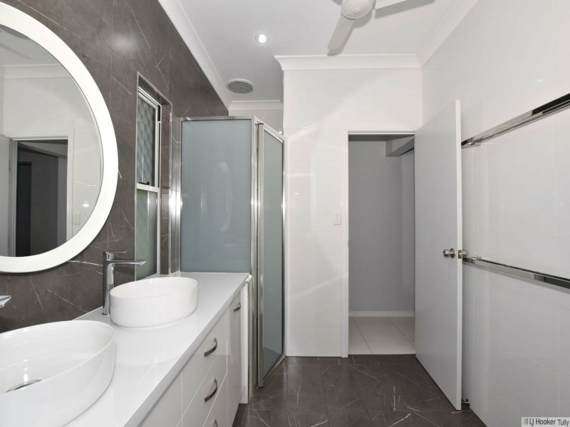 3 Briggs Street, Tully QLD 4854