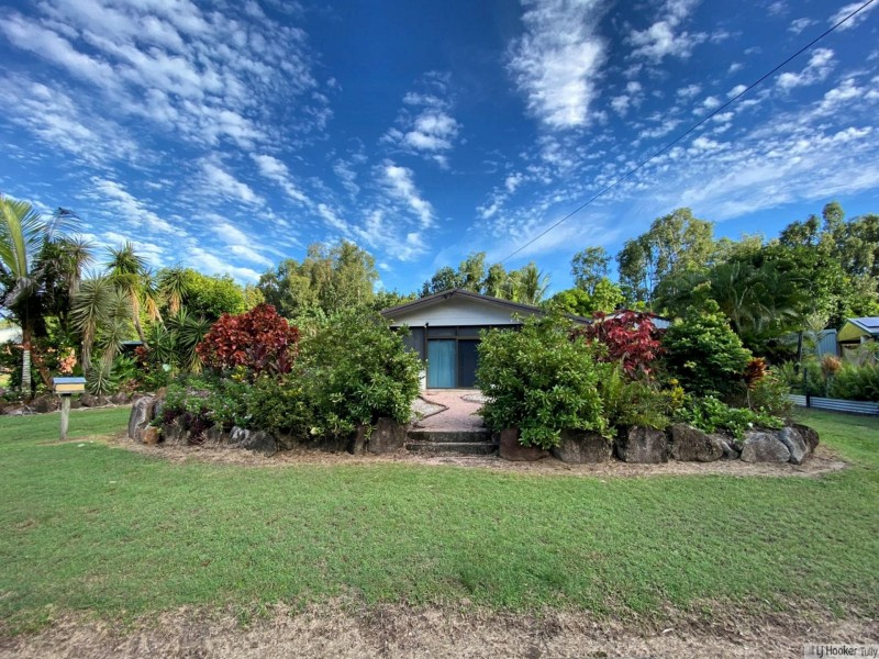 32 Melaleuca Drive, Tully Heads QLD 4854