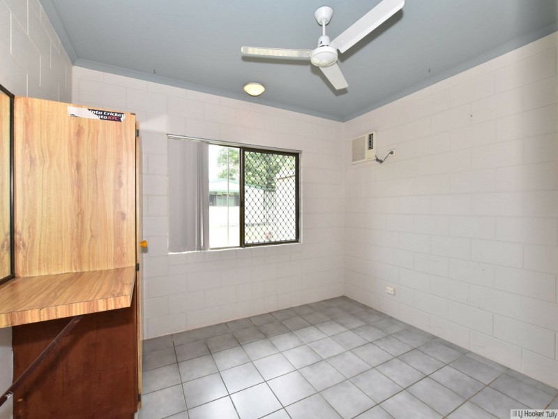 32 Melaleuca Drive, Tully Heads QLD 4854