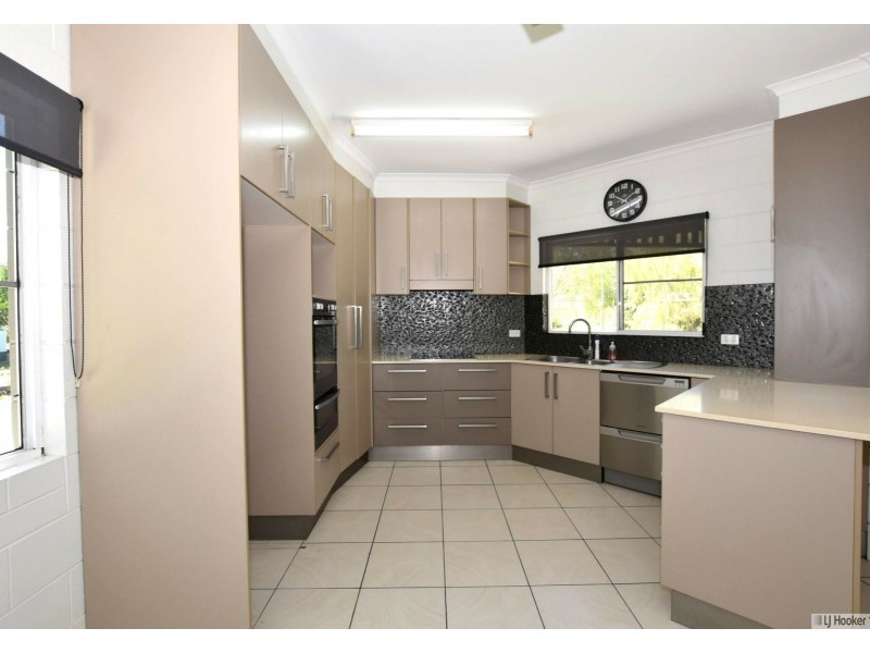 29 Melaleuca Drive, Tully Heads QLD 4854