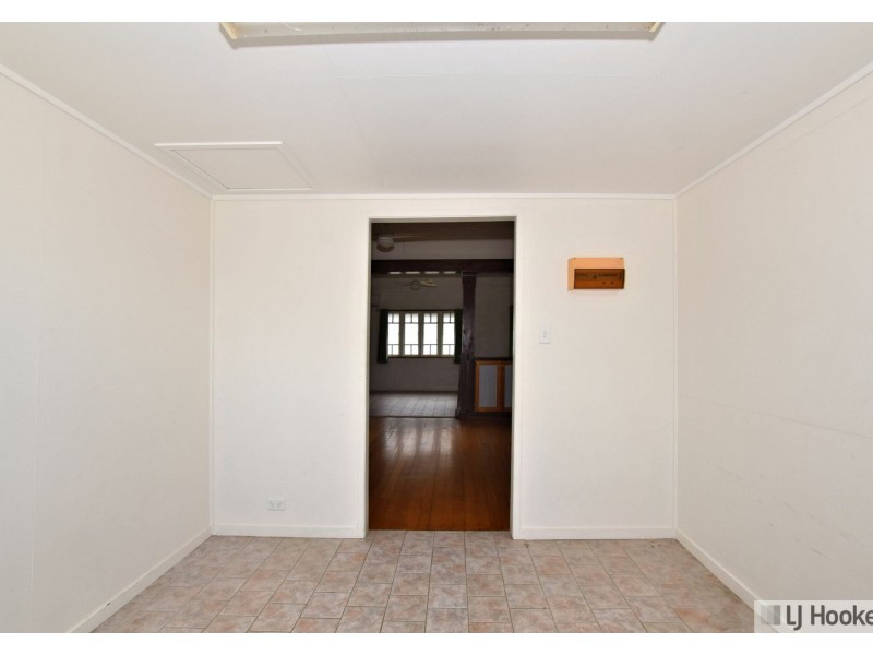 12 McQuillen Street, Tully QLD 4854