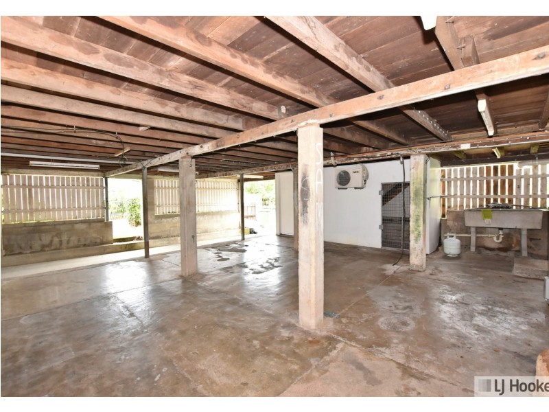 12 McQuillen Street, Tully QLD 4854