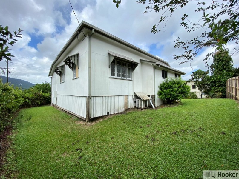 12 McQuillen Street, Tully QLD 4854