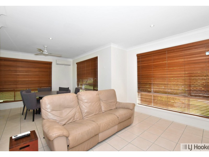 32 Murray Street, Tully QLD 4854