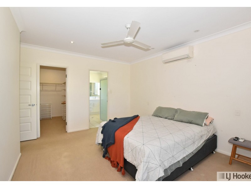 32 Murray Street, Tully QLD 4854