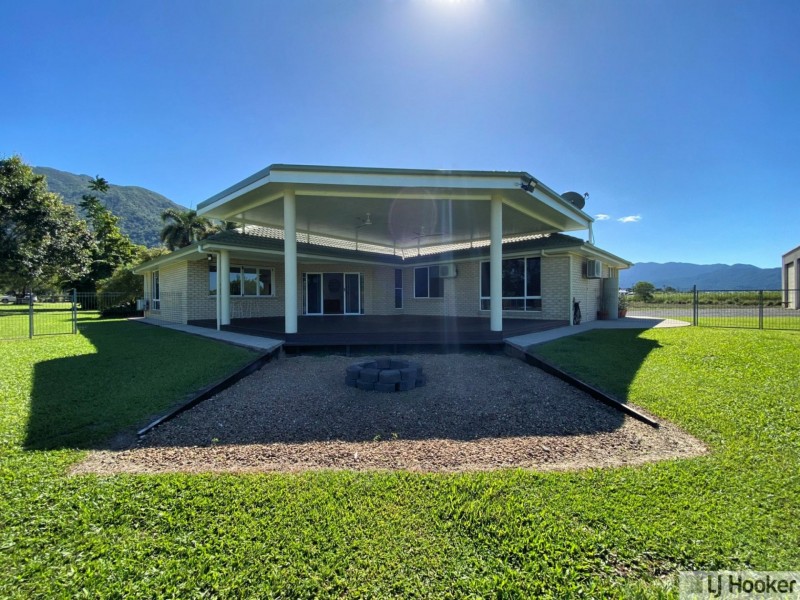 32 Murray Street, Tully QLD 4854