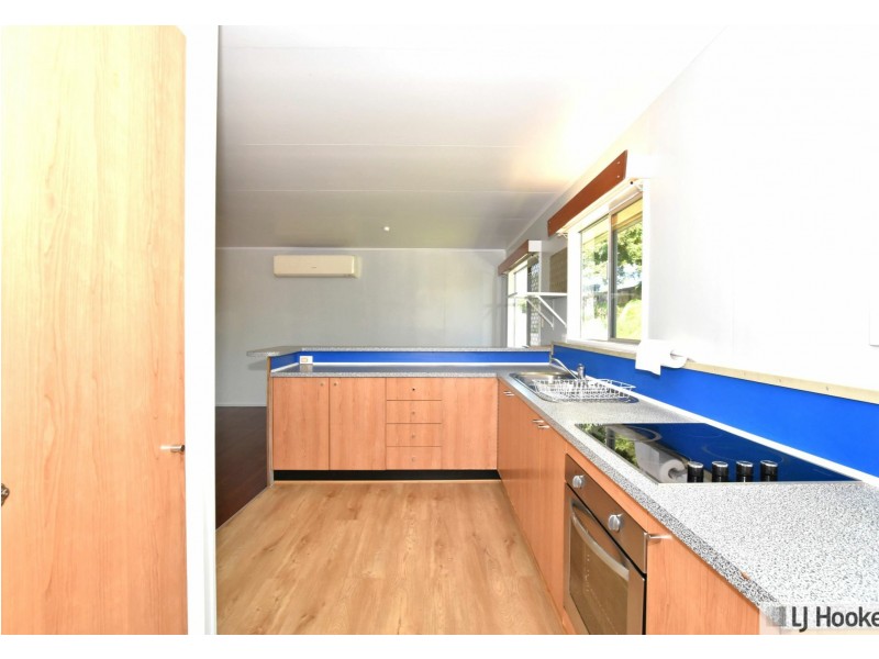 13 Hielscher Street, Tully QLD 4854