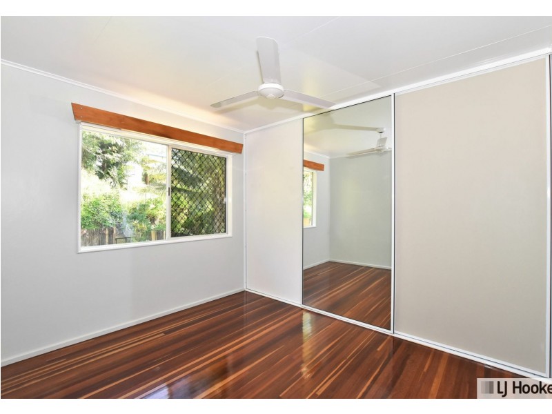 13 Hielscher Street, Tully QLD 4854