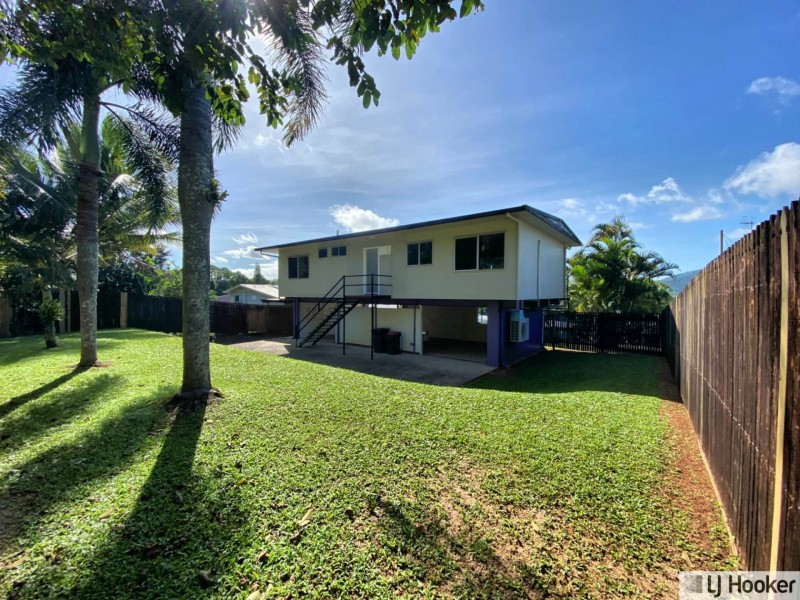 13 Hielscher Street, Tully QLD 4854