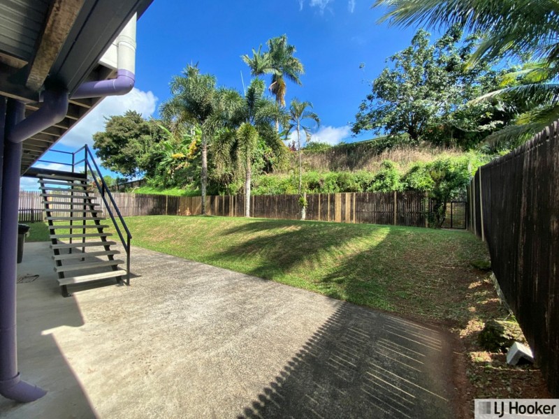 13 Hielscher Street, Tully QLD 4854