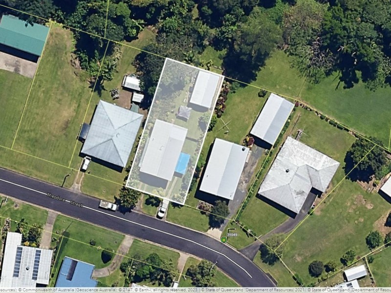56 Theodore Street, Tully QLD 4854