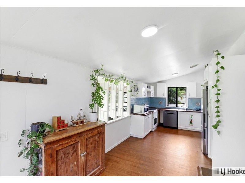 18 Trower Street, Tully QLD 4854