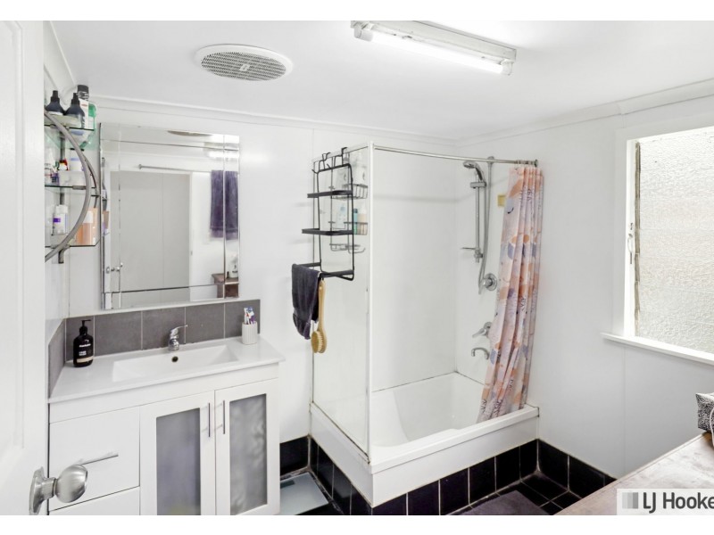 18 Trower Street, Tully QLD 4854