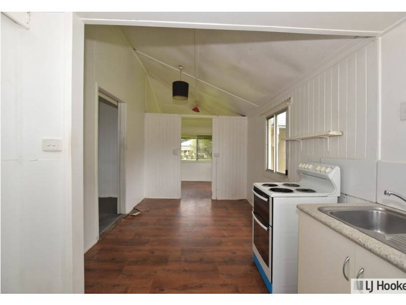 18 Henry Street, Tully QLD 4854