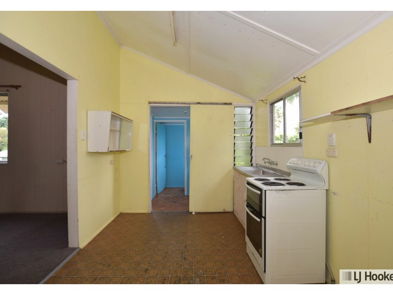 18 Henry Street, Tully QLD 4854