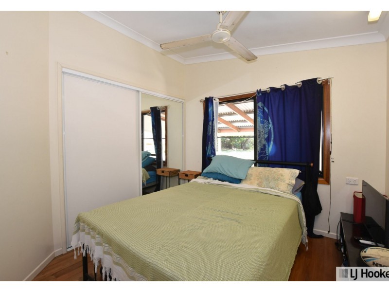 8 Costigan Street, Tully Heads QLD 4854