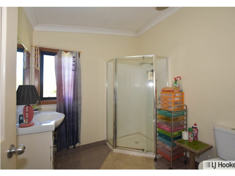 8 Costigan Street, Tully Heads QLD 4854