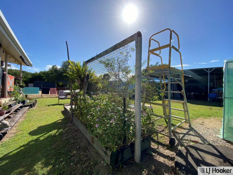 8 Costigan Street, Tully Heads QLD 4854