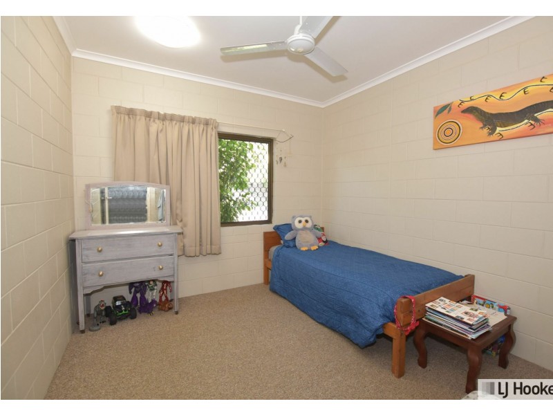 2 Hielscher Street, Tully QLD 4854