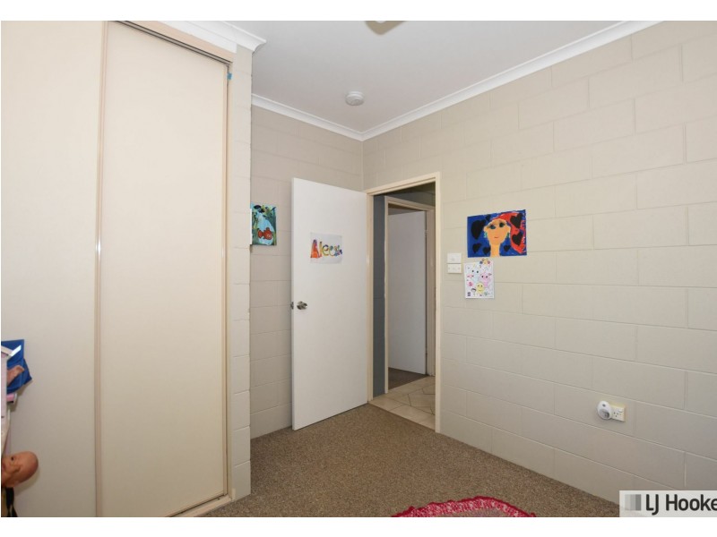 2 Hielscher Street, Tully QLD 4854