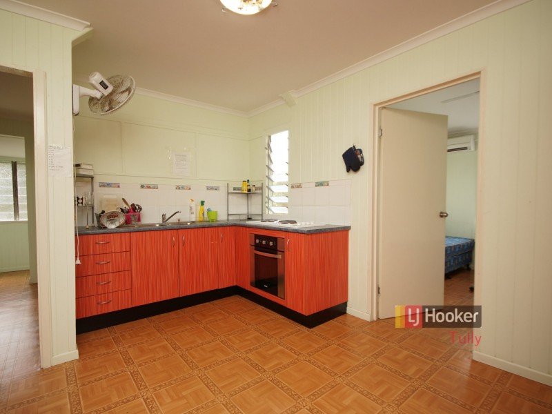 20 Black Street, Tully QLD 4854