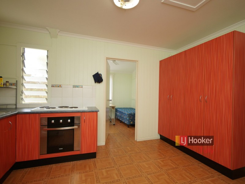 20 Black Street, Tully QLD 4854